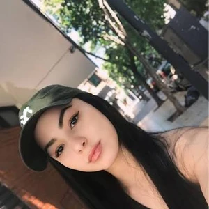 Laura Cisneros
